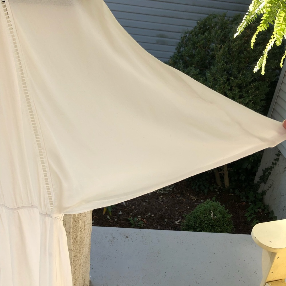 Honey Punch white romper with batwing sleeves - Picture 3 of 8